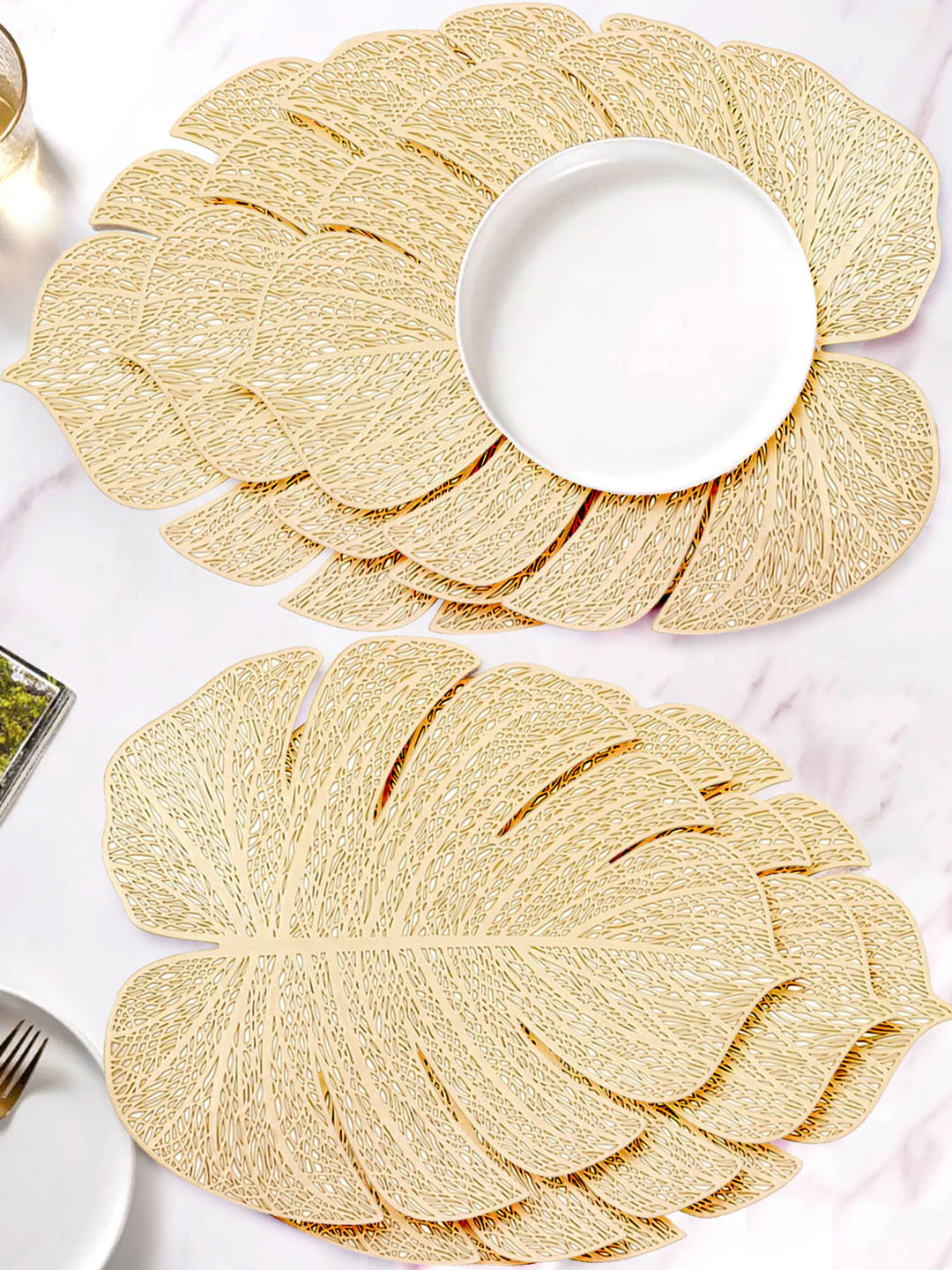 TIED RIBBONS Gold Toned 6 Pieces Textured Oval Shaped Table Placemats
