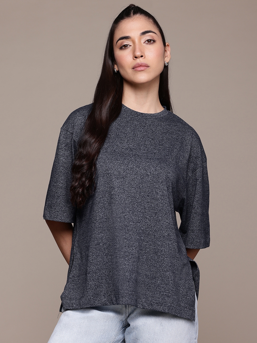 Roadster Relaxed Fit Drop-Shoulder Sleeves T-shirt