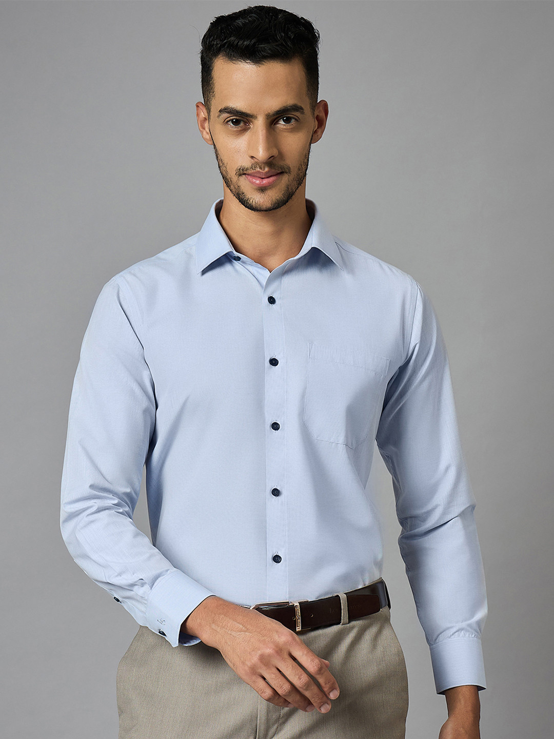 LOUIS STITCH Men Classic Blue Spread Collar Solid Polycotton Formal Shirt