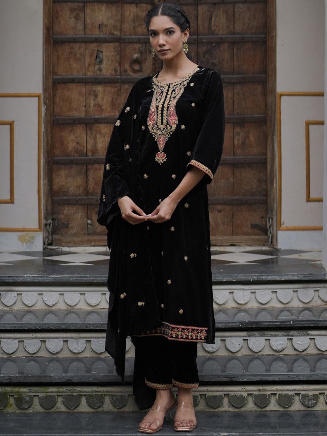 Indo Era Ethnic Motifs Embroidered Velvet Kurta With Trousers & Dupatta - Kurta Sets for Women 31054250 | Myntra