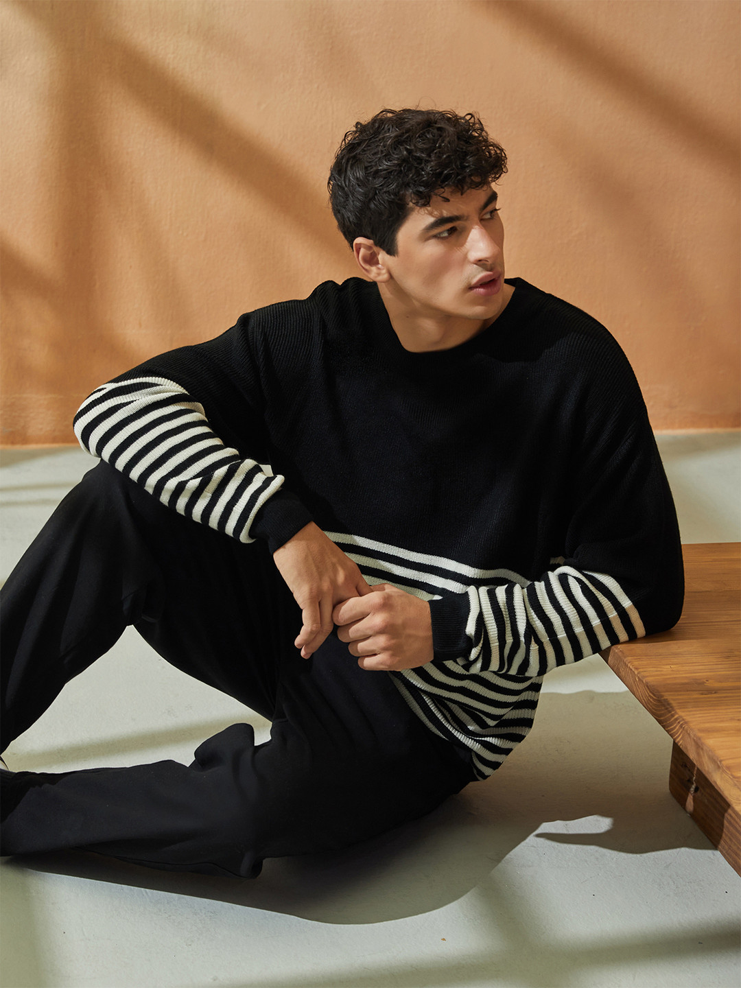 Styli Men Horizontal Tuck Stripe Relaxed Fit Light Weight Sweater