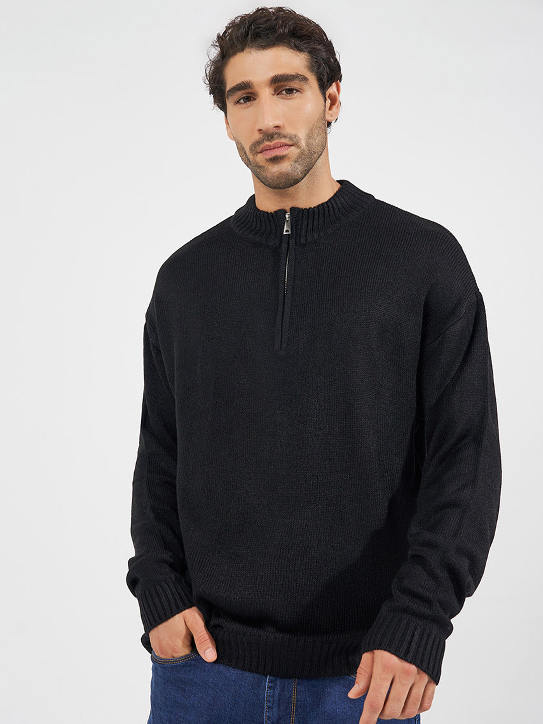 Styli Men Relaxed Fit Quarter Zip Up Lightweight Sweater