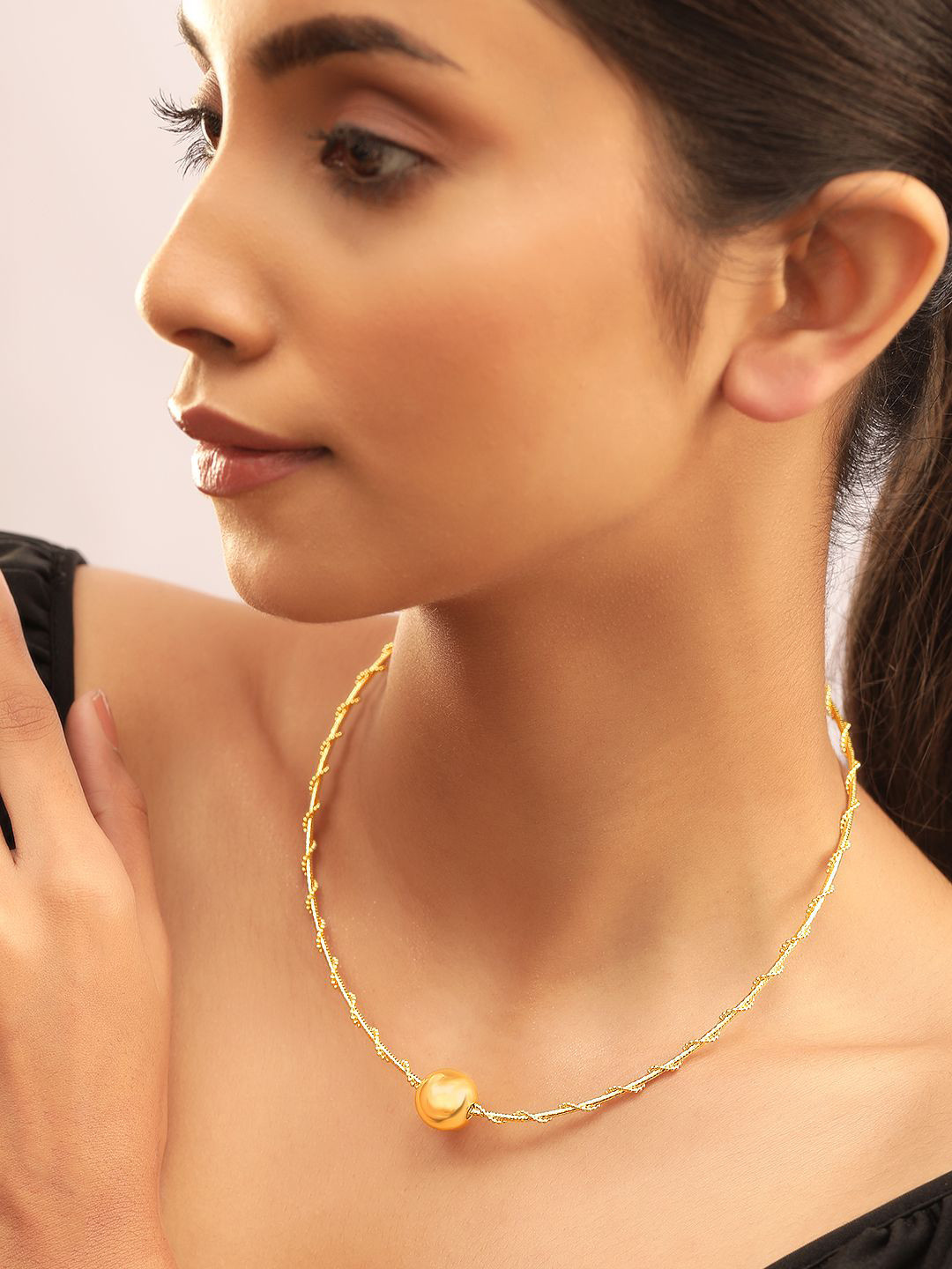Rubans 18K Gold Plated Minimal Twisted Chain Necklace with Spherical Golden Bead Design