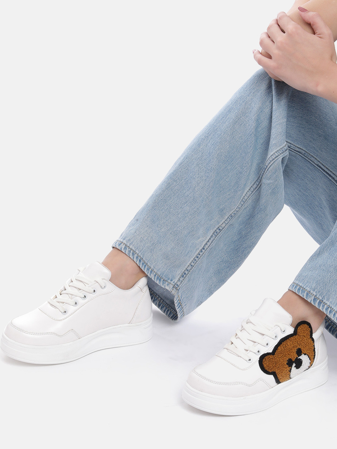 ZORI WORLD Women Teddy Woven Design Sneakers