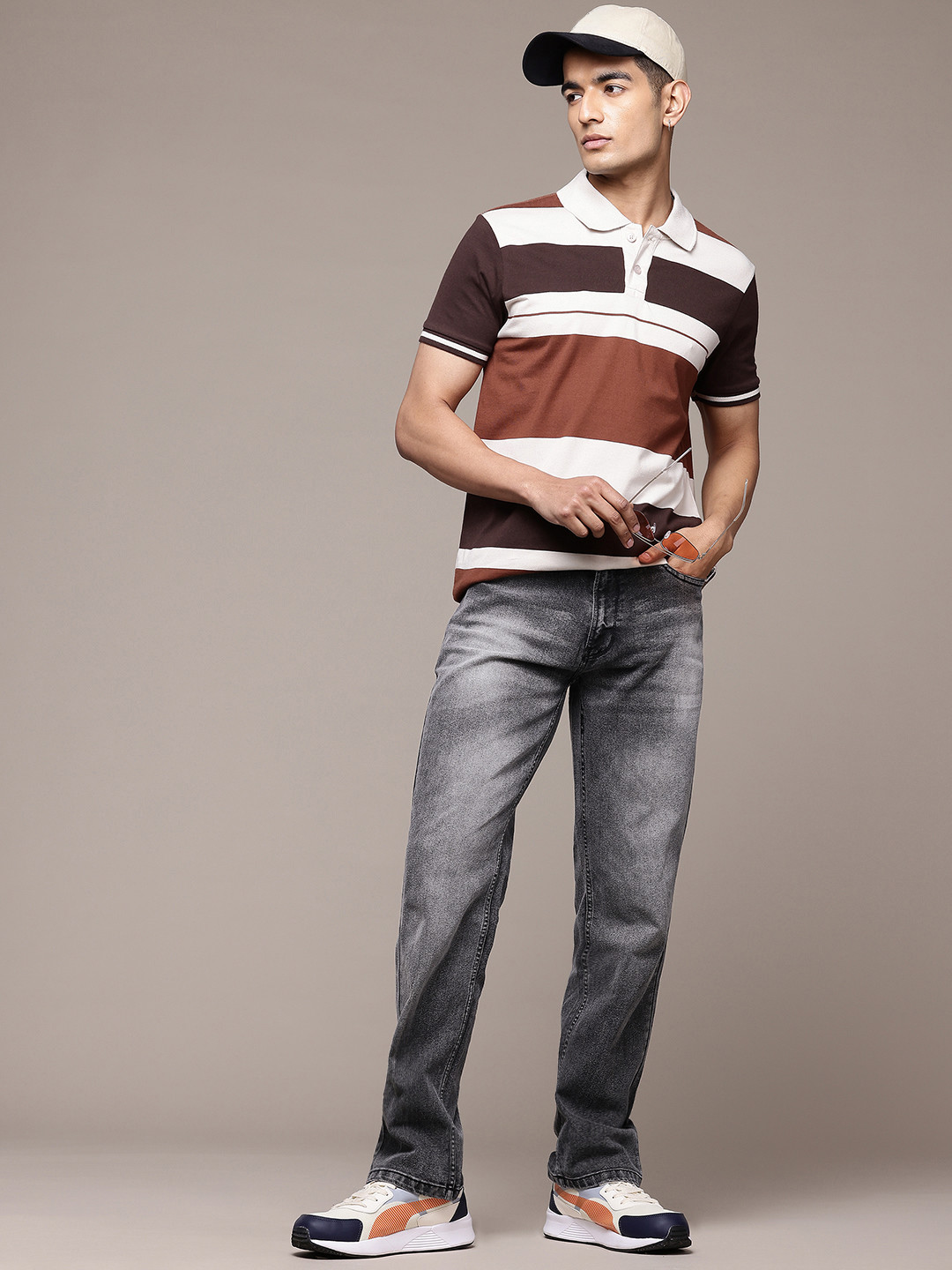 The Roadster Lifestyle Co. Men Heavy Fade Jeans