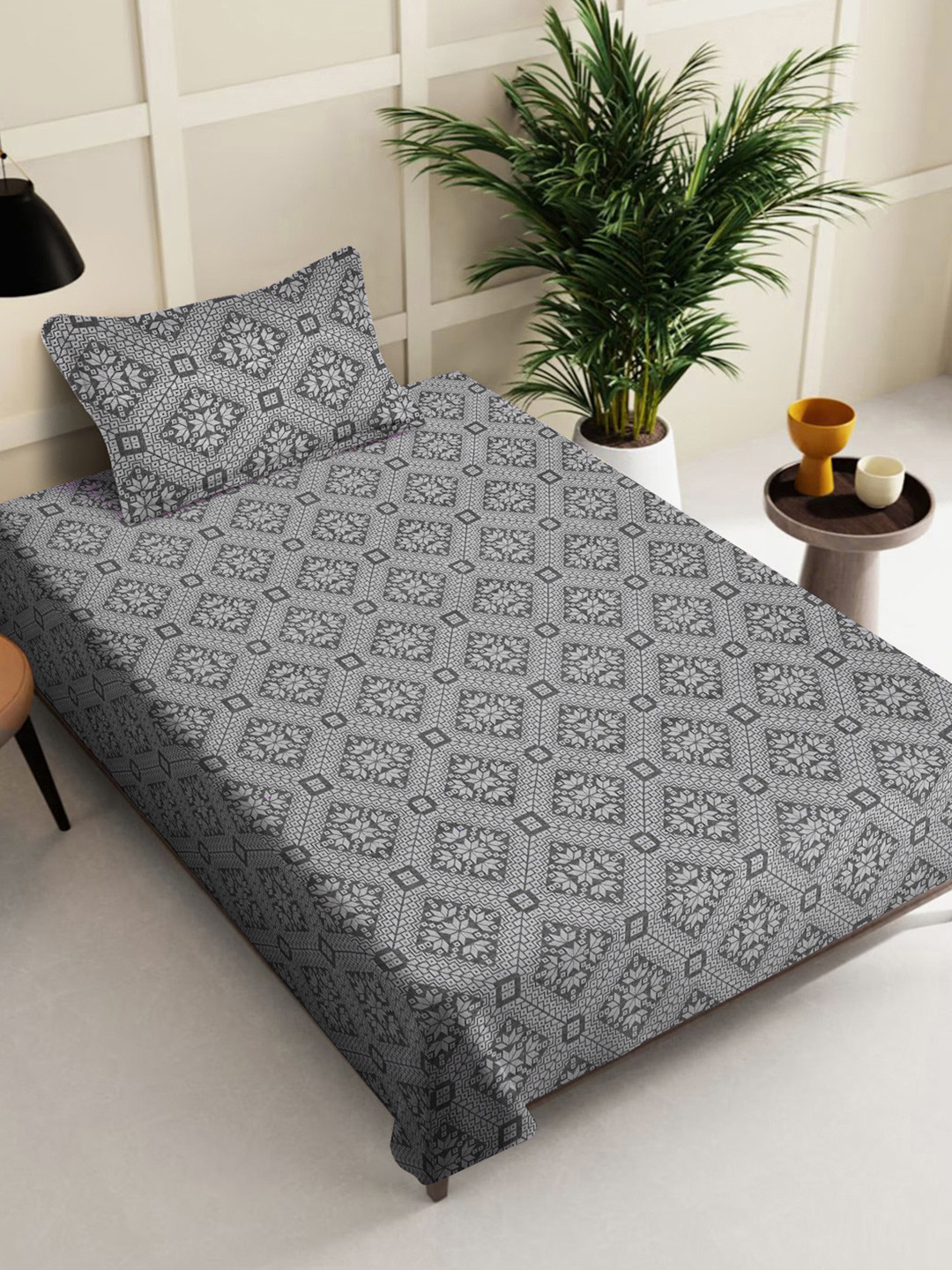 KLOTTHE Grey Floral Printed Pure Cotton Single Bed Cover With Pillow Covers