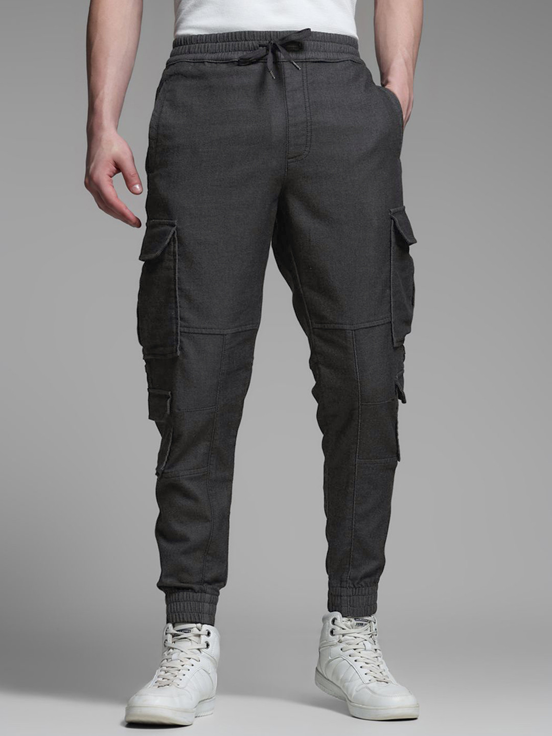 Jack & Jones Men Tapered Fit Cargos Trousers