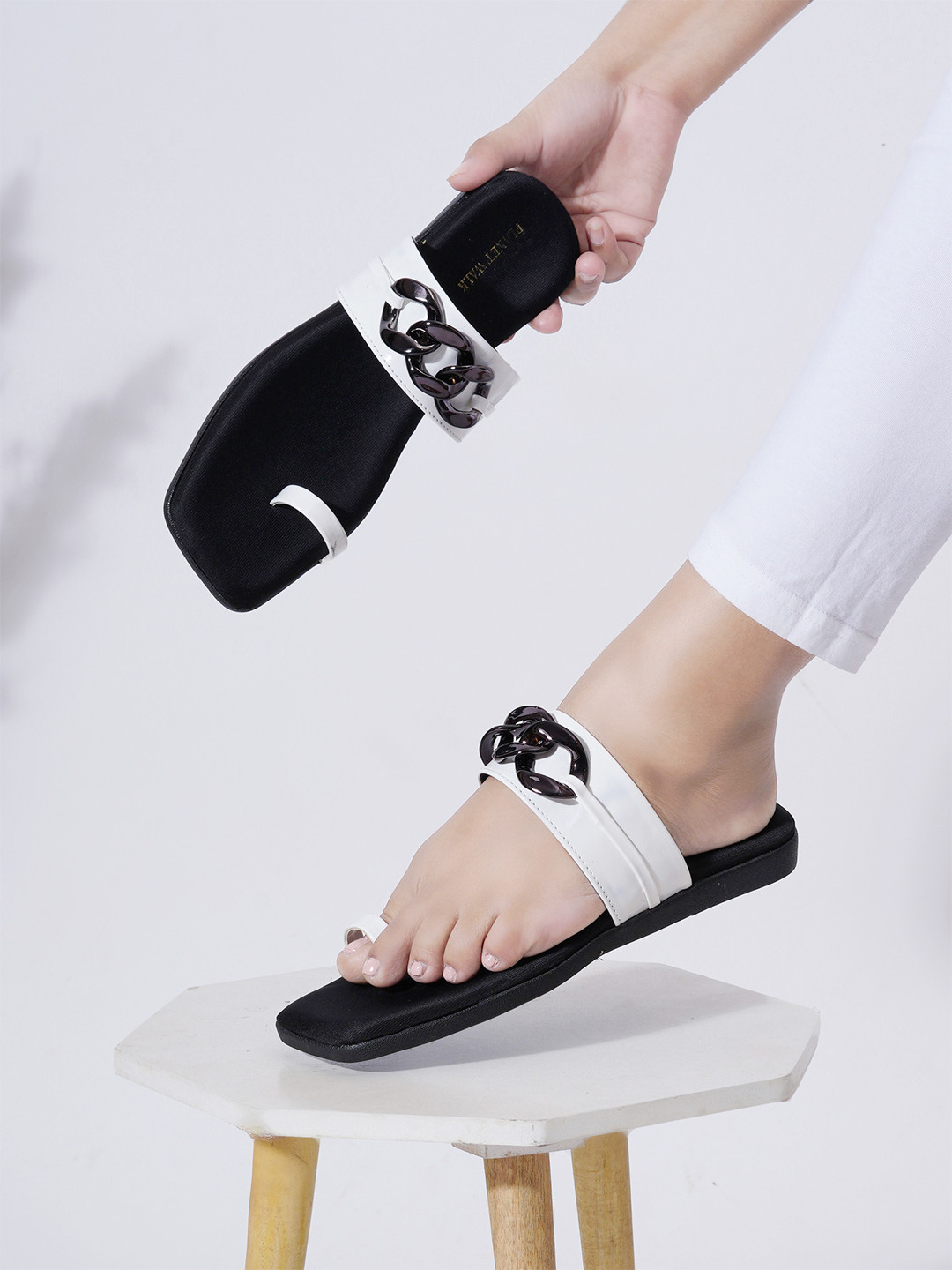 PLANET WALK Women Solid One Toe Flats with Western - Embellished