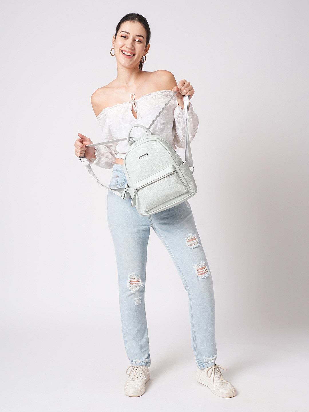 Globus Women Textured Yoke Style Strap Medium Backpack