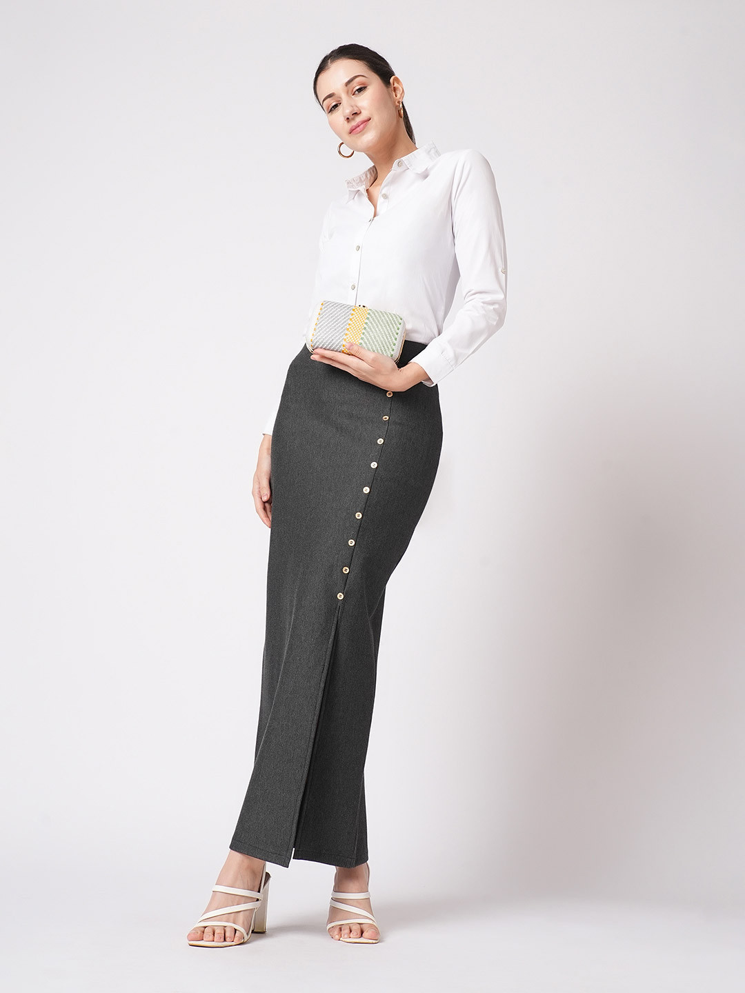 Globus Women Woven Design Rectangular Clutch With Detachable Chain Strap