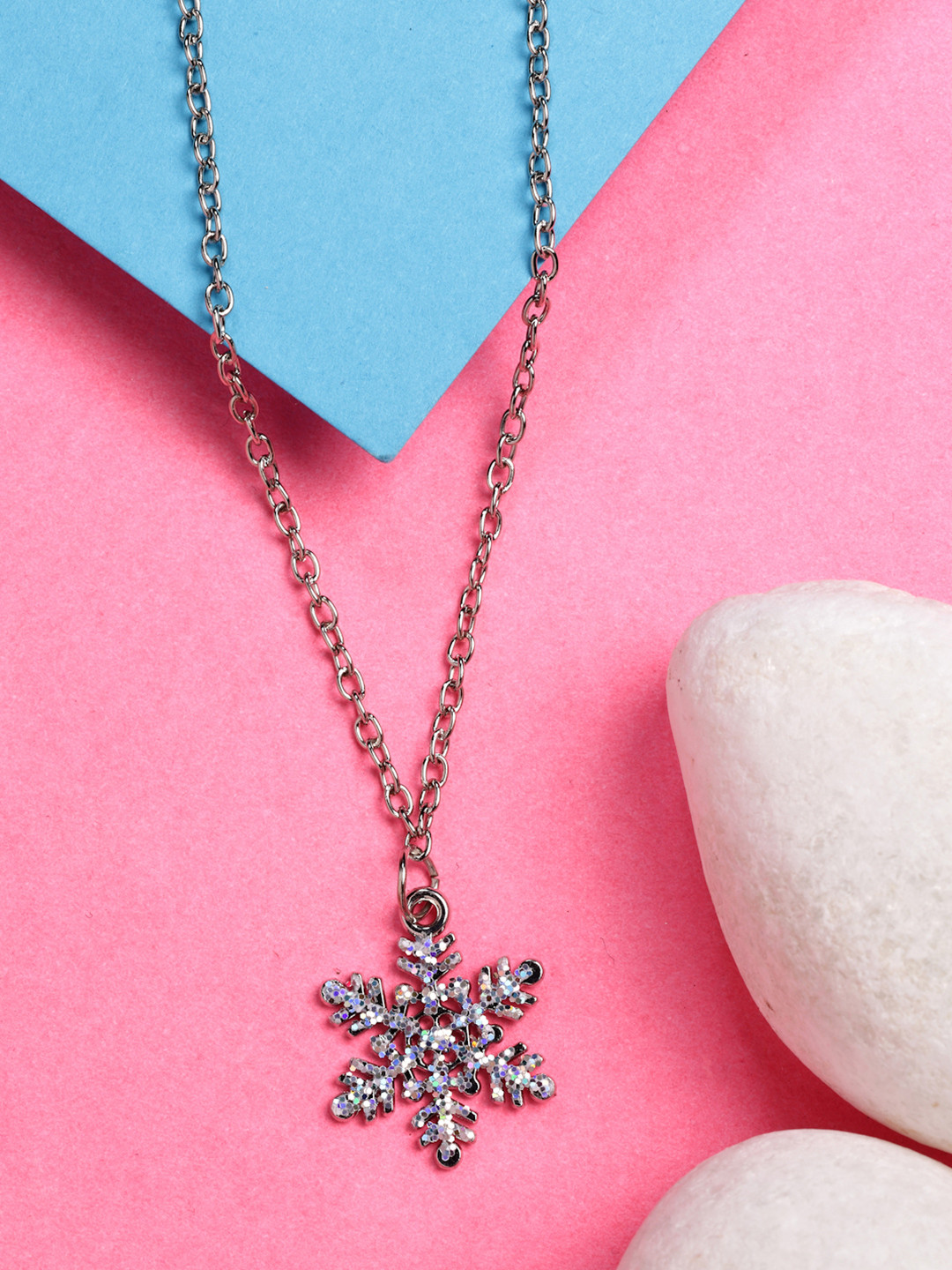 NVR Silver-Plated Snowflake Shaped Pendant with Chain