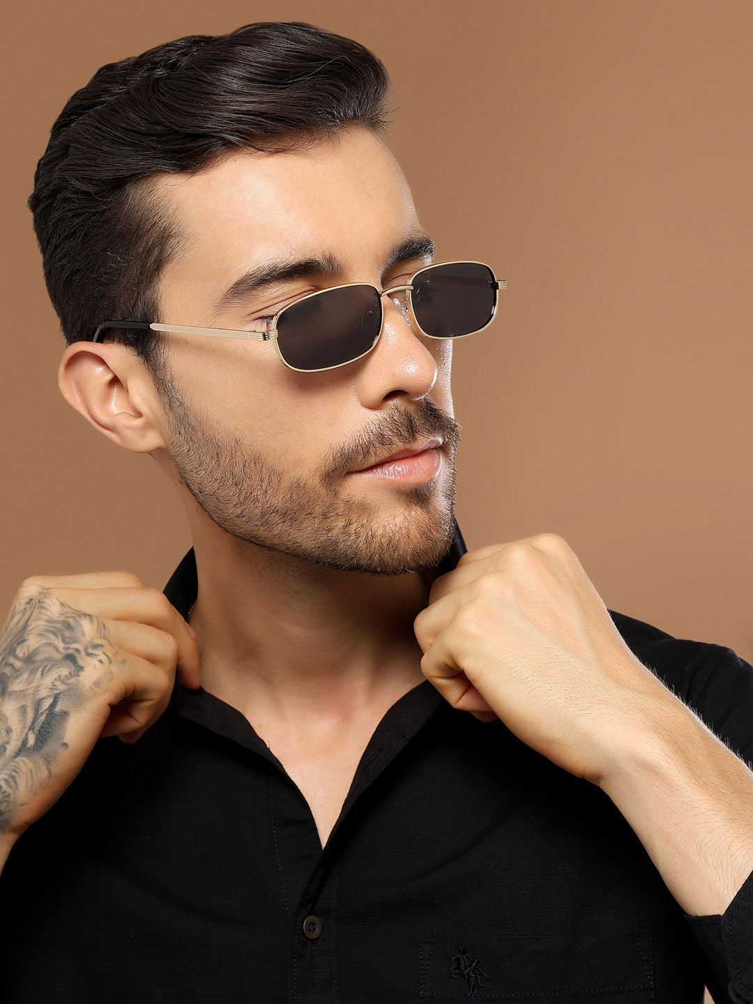 Voyage Unisex Rectangle Sunglasses with Polarised and UV Protected Lens 2272PMG5846
