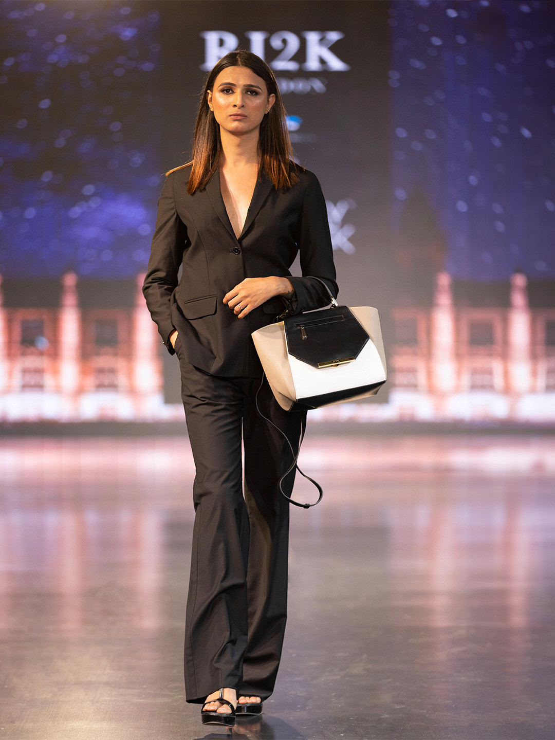 RI2K LONDON Women Leather Satchel Structured Bag