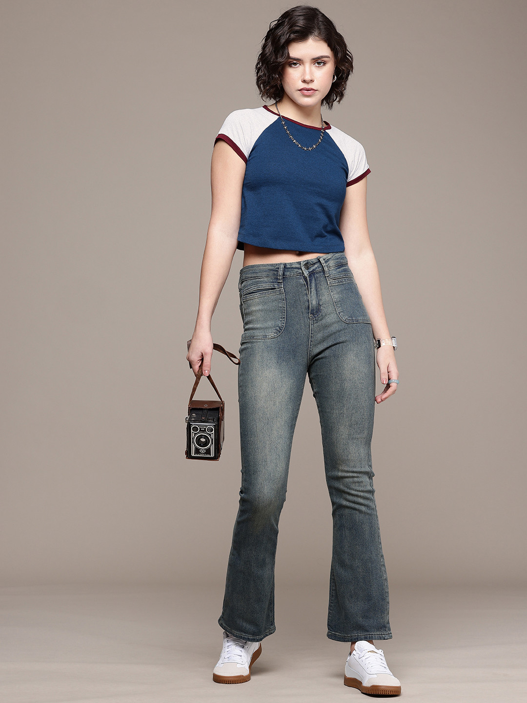 The Roadster Life Co. Raglan Sleeves Cropped T-shirt