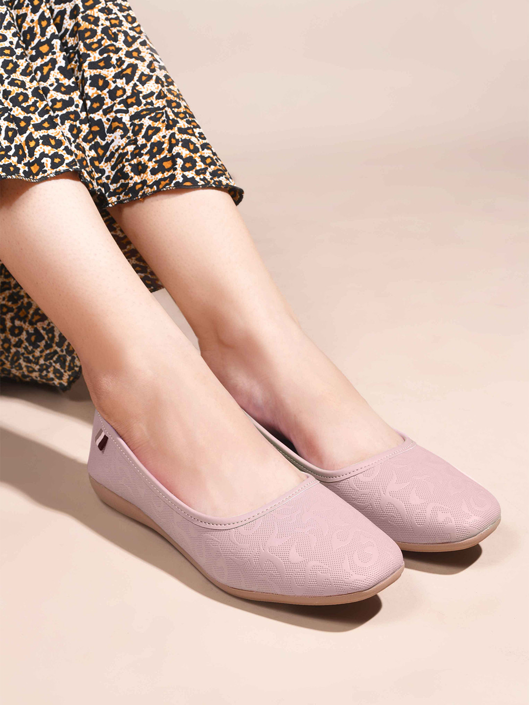 SHUZ TOUCH Women Ballerinas Flats