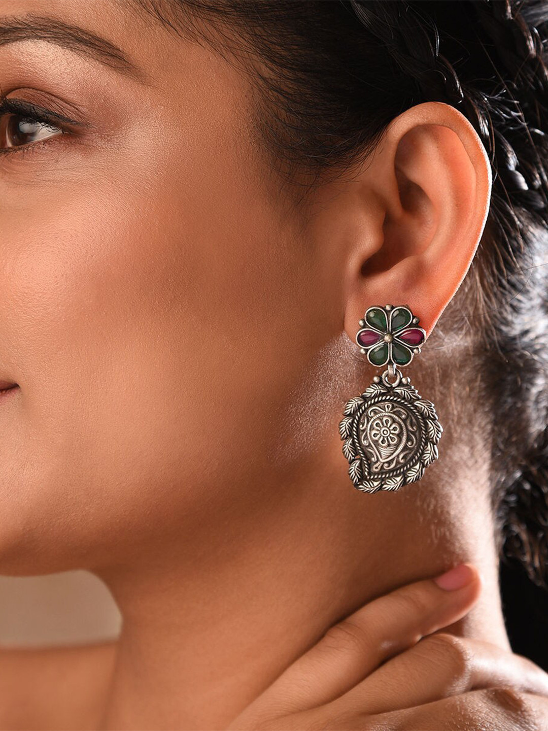 JAYPORE Silver Stone Studded Classic Studs