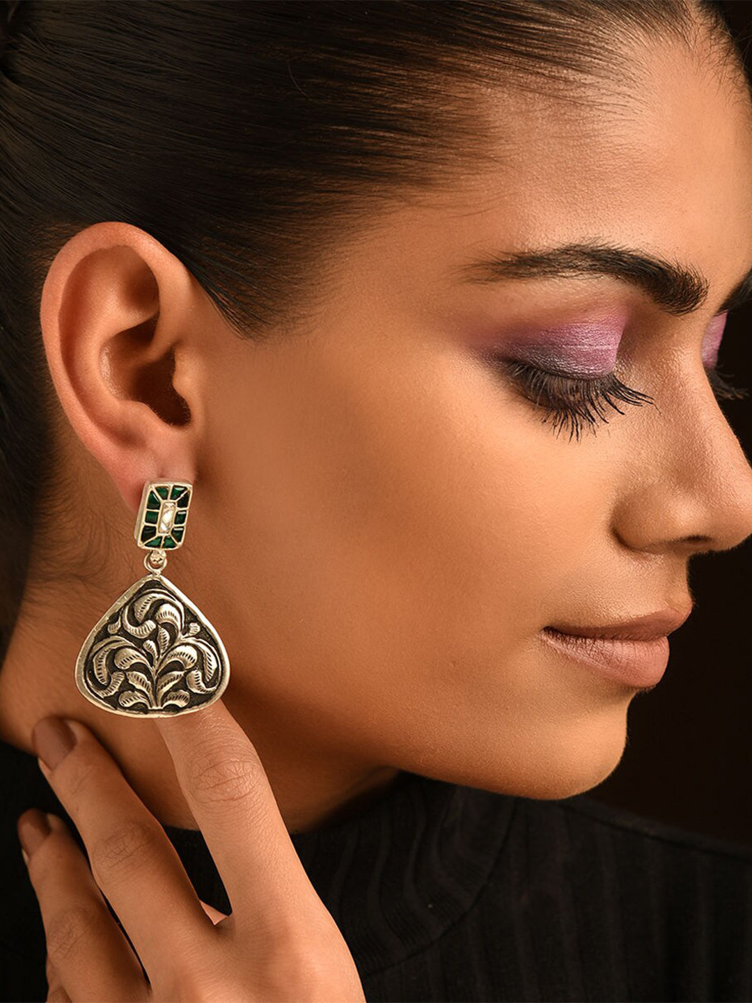 JAYPORE Contemporary Oxidised Emerald Drop Earrings