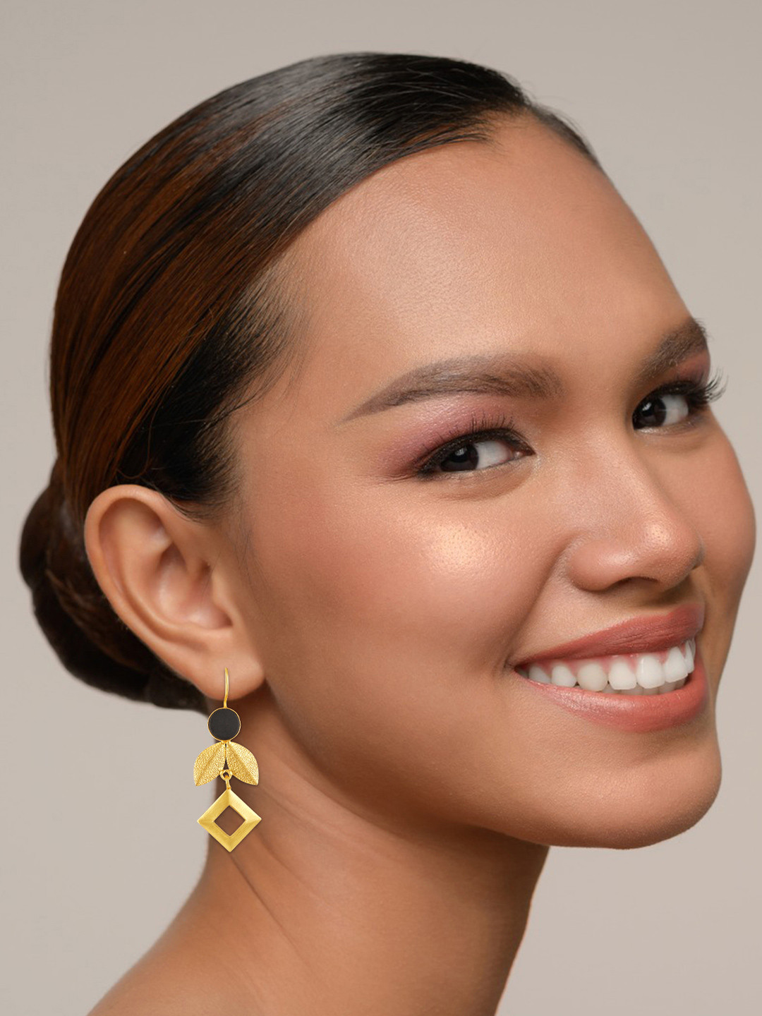 BDIVA 18K Gold Plated Onyx Studded Classic Drop Earrings