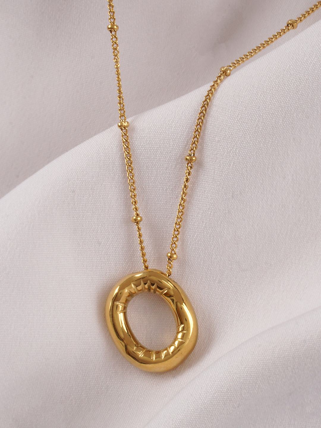 AQUASTREET 18K Gold Plated Waterproof Antitarnish Balloon Design Initial-O Pendant