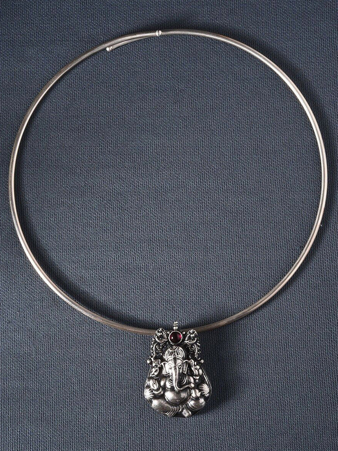 JAYPORE Silver Stone Studded Necklace
