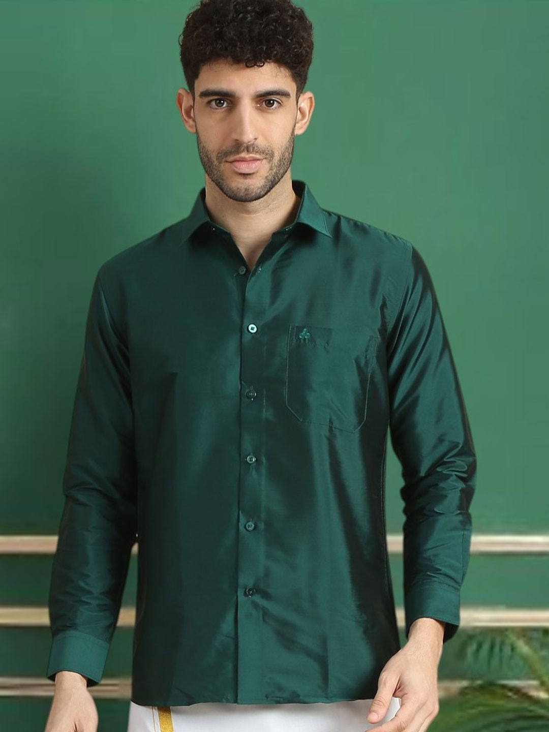 TATTVA Men Classic Cutaway Collar Solid Poly Silk Slim Fit Casual Shirt