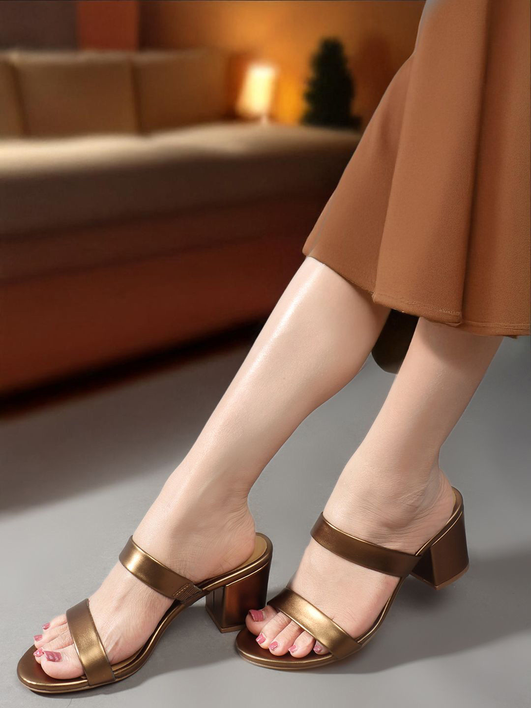 Carlton London Party Block Sandals