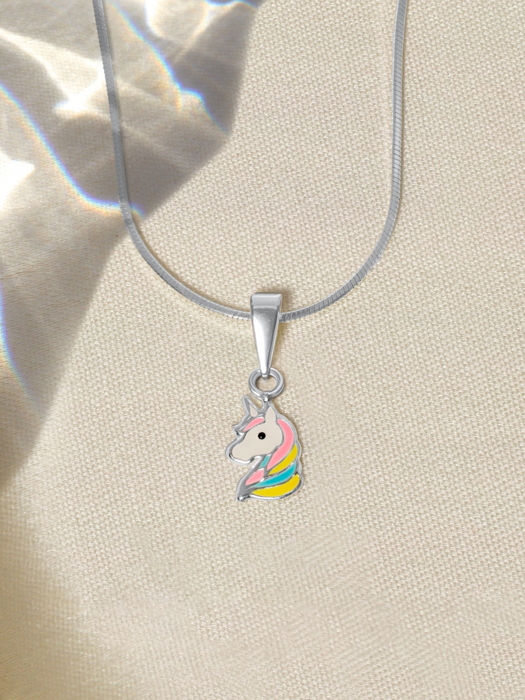 HighSpark Girls 925 Sterling Silver Face 2 Unicorn-Shaped Pendant With Chain