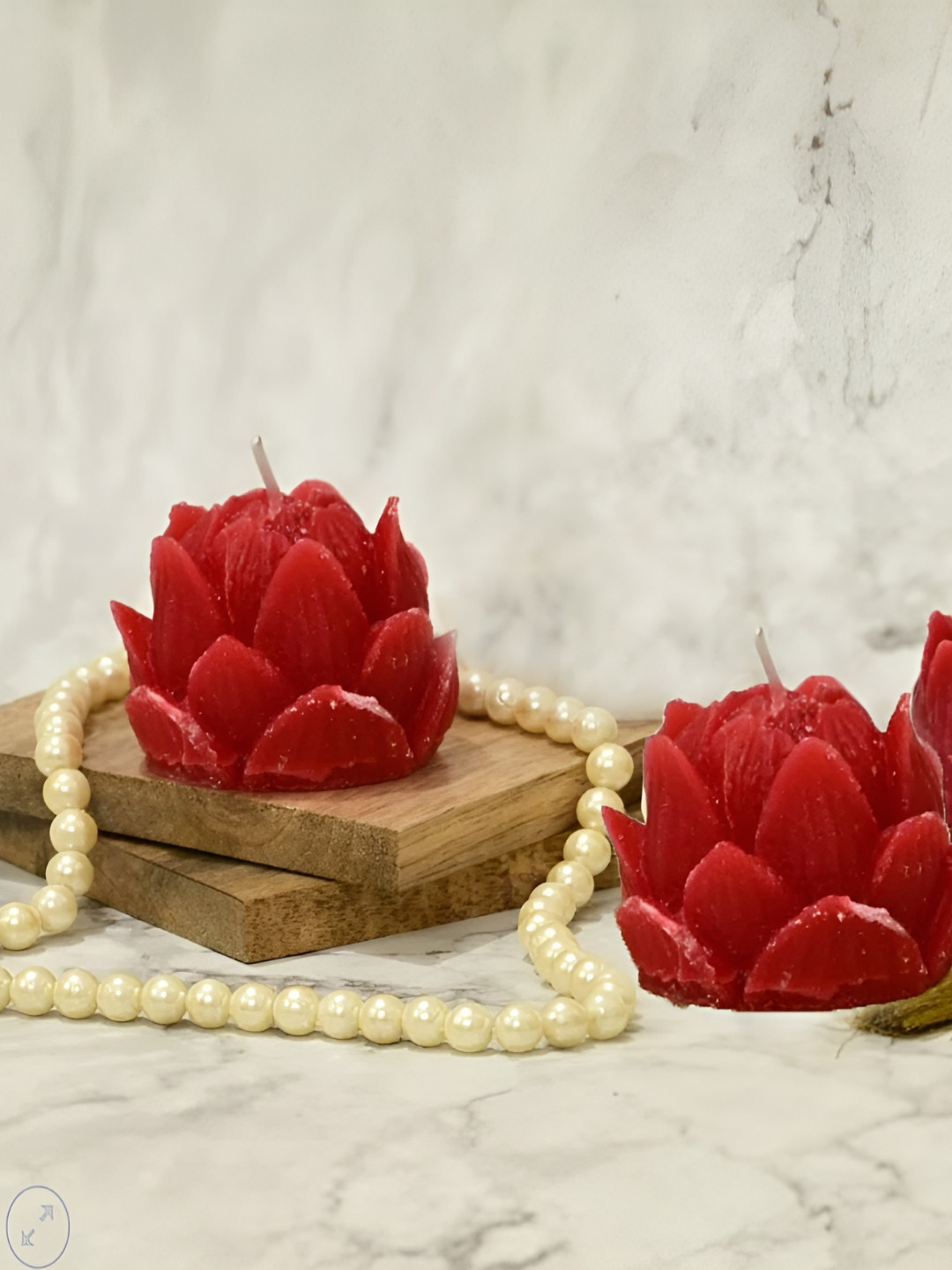 Special You Festive Decor 3Pcs 1 Wick Scented Solid Flower Regular Tea Light Candles