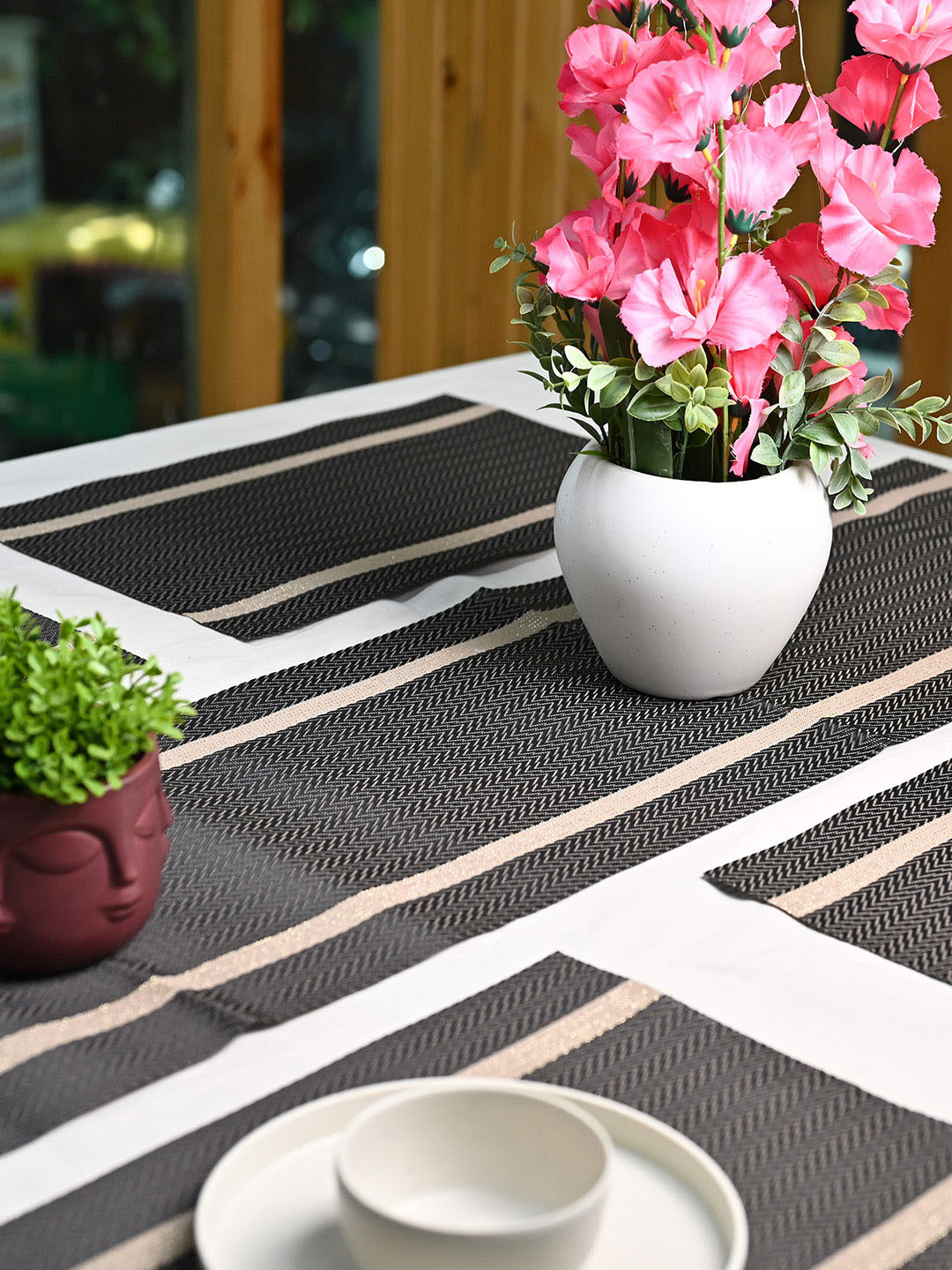 MARKET99 Brown & Grey Printed Table Runner With Placemat