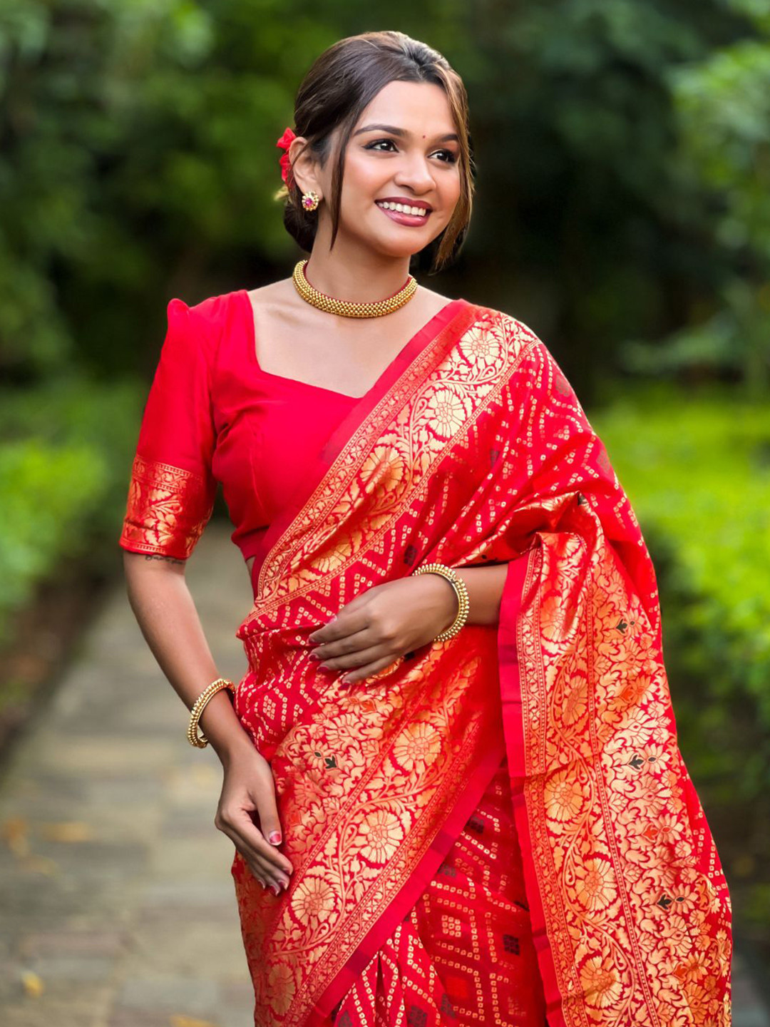 KALINI Woven Design Zari Silk Blend Bandhani Saree