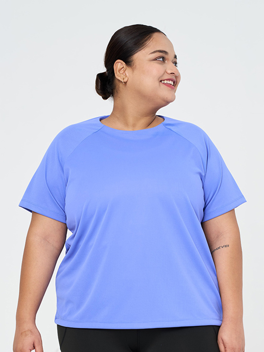 SPIRIT ANIMAL Women Plus Size Solid Round Neck Regular Fit Raglan Sleeves Tshirt