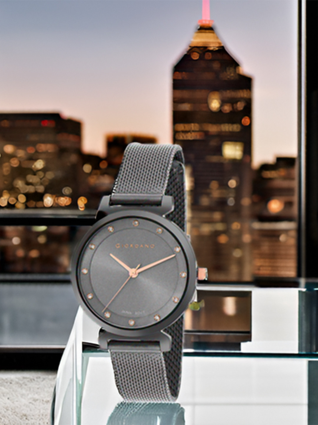 GIORDANO Women Dial & Stainless Steel Bracelet Style Straps Analogue Watch GZ-60039-33