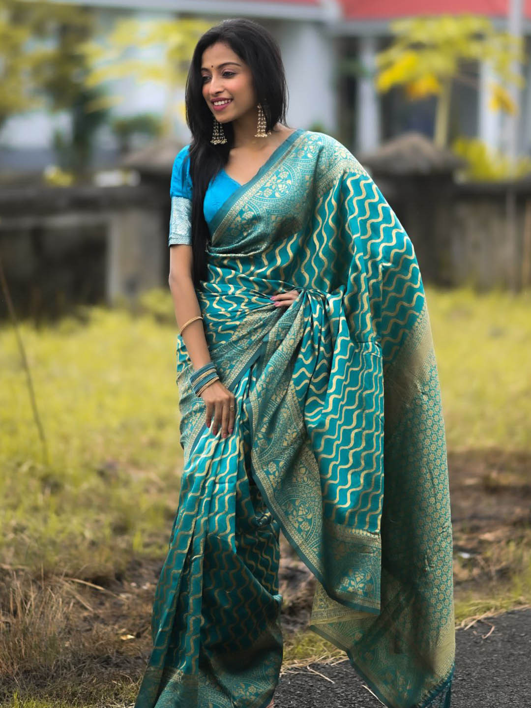 KALINI Woven Design Leheriya Saree With Blouse Piece