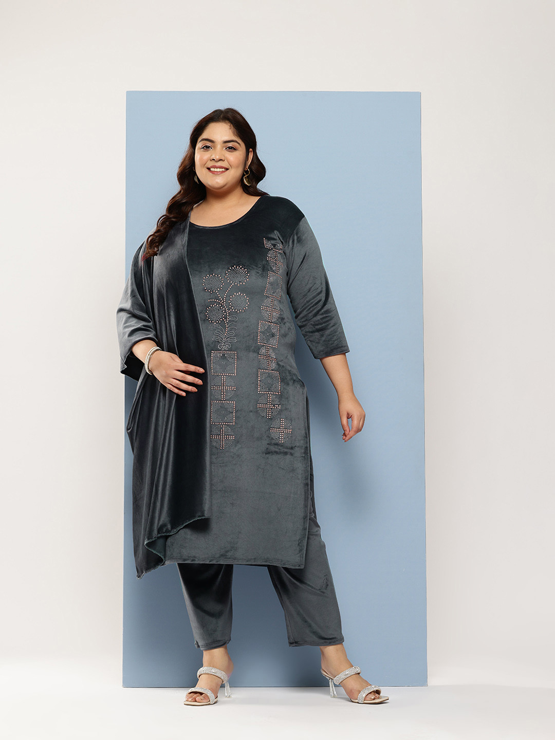 Aarika Plus Size Beads and Stones Pure Cotton Velvet Kurta with Trousers & With Dupatta