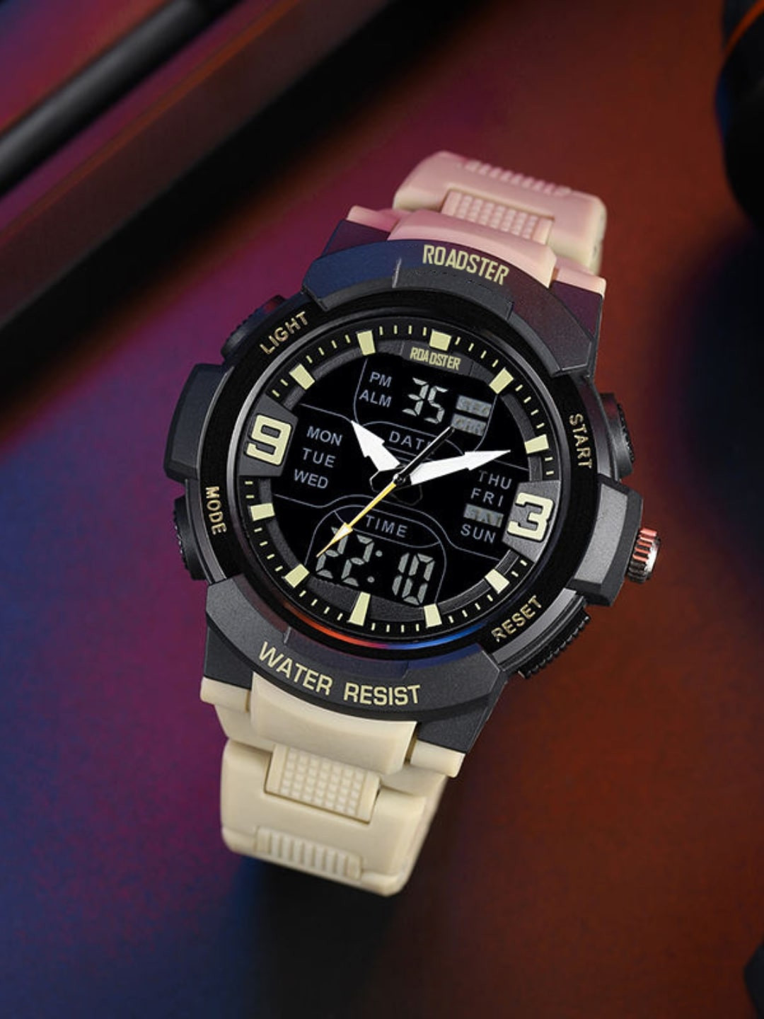 The Roadster Lifestyle Co Men Analogue & Digital Watch RDSTR-1912-OFWHT