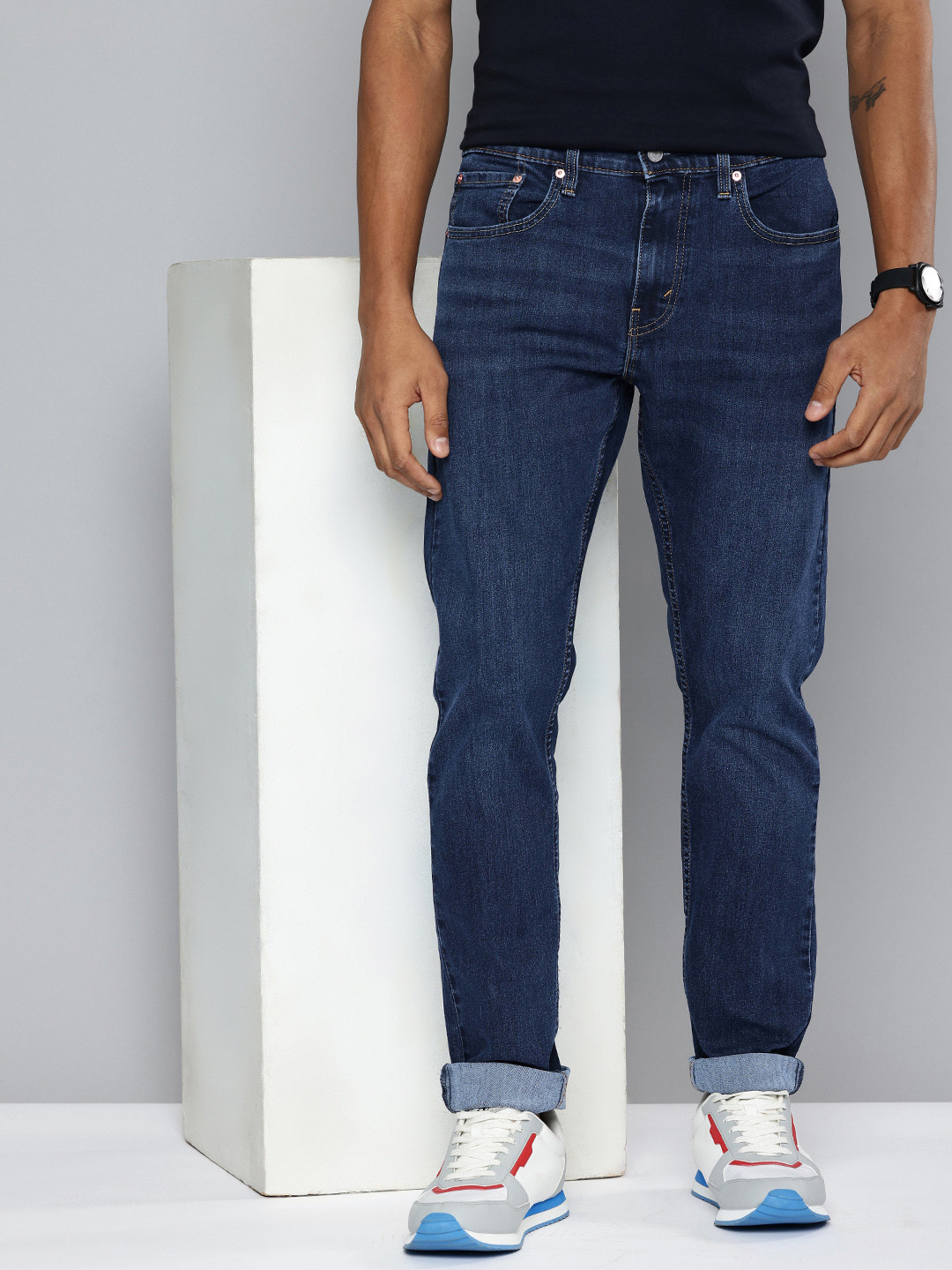 Levis Men 512 Slim Tapered Fit Light Fade Stretchable Jeans