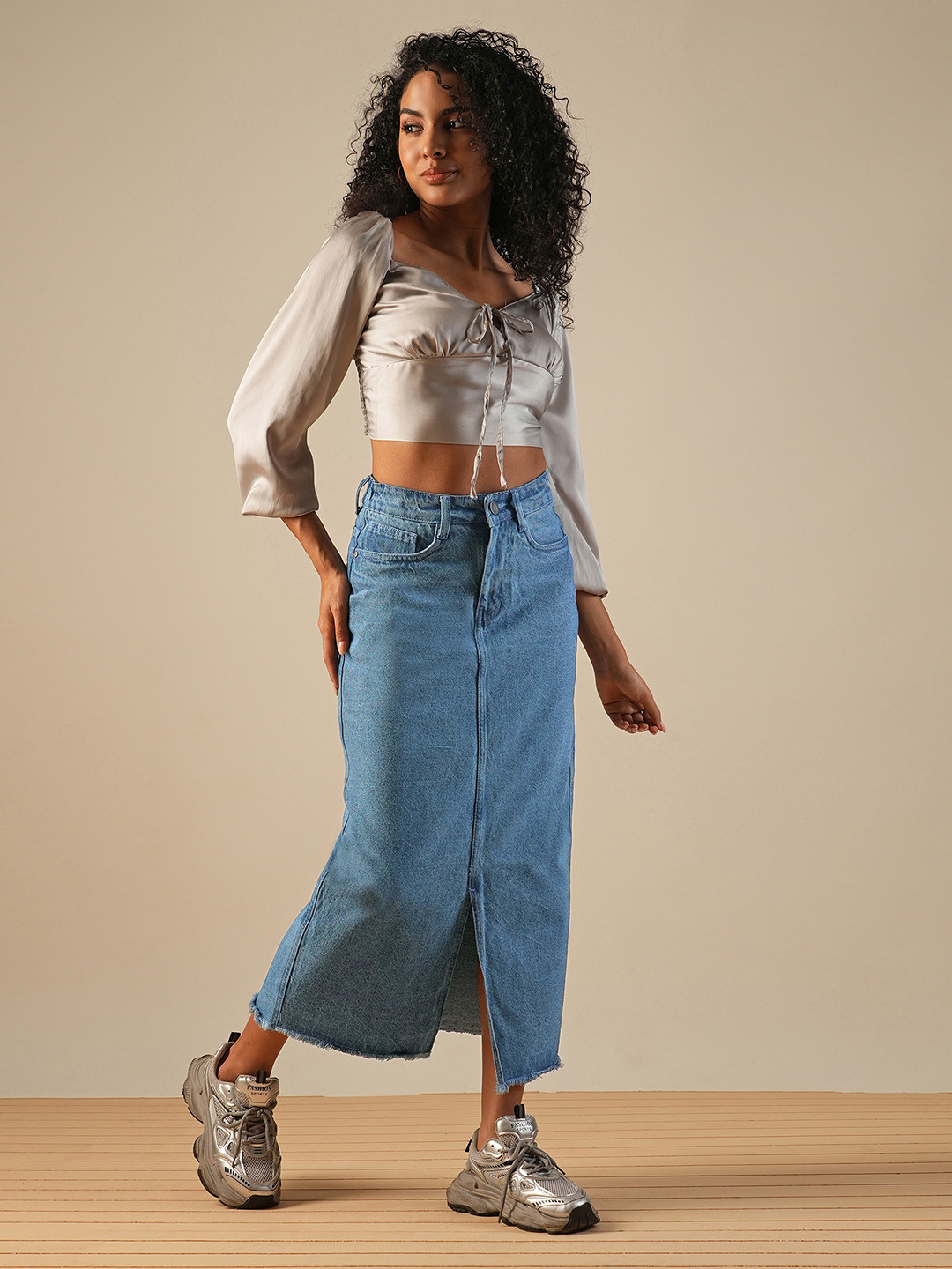Globus Mid-Rise Front Slit Fringed Hem Midi Straight Denim Skirt