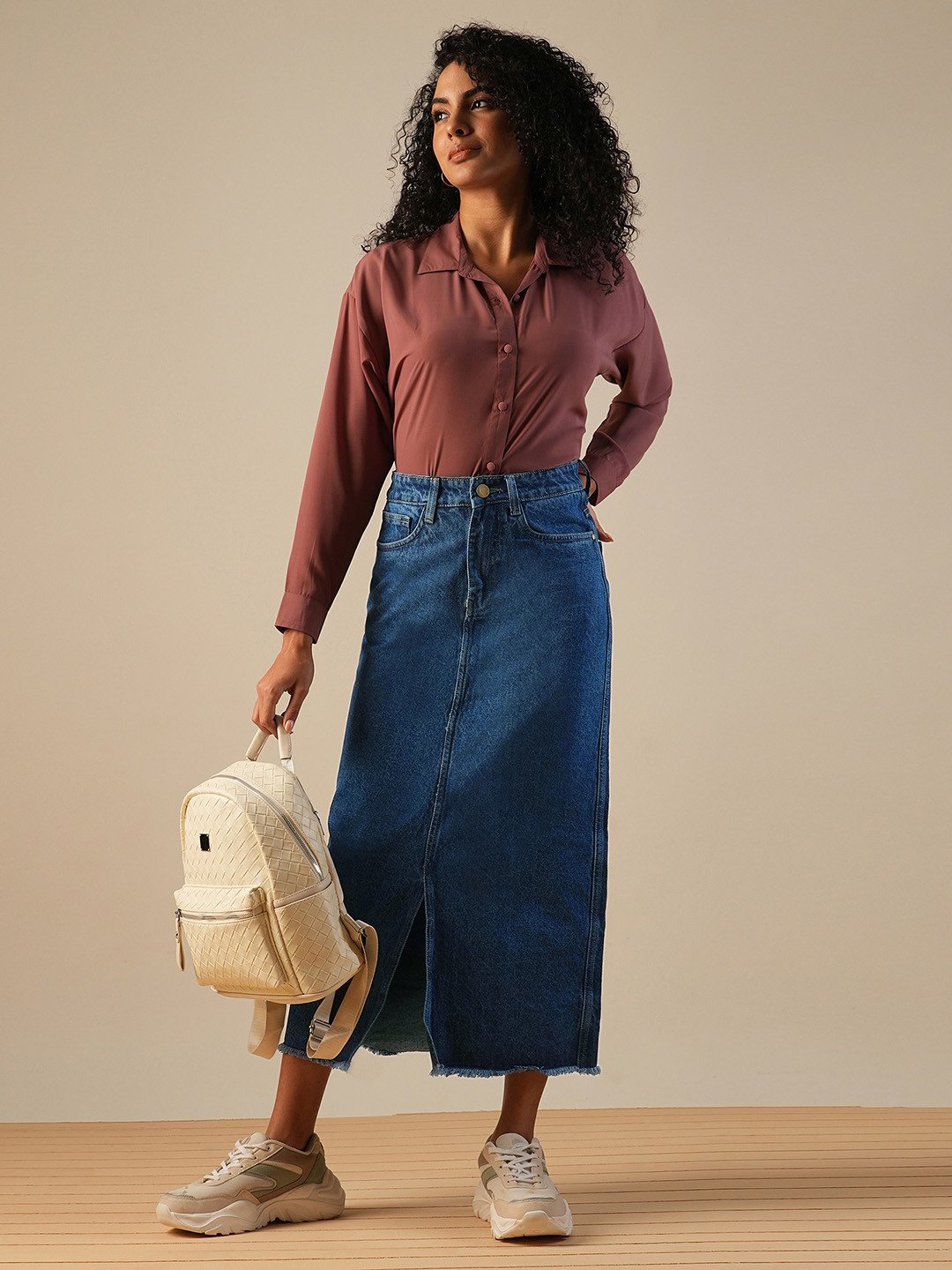 Globus Mid-Rise Front Slit Fringed Hem Midi Straight Denim Skirt