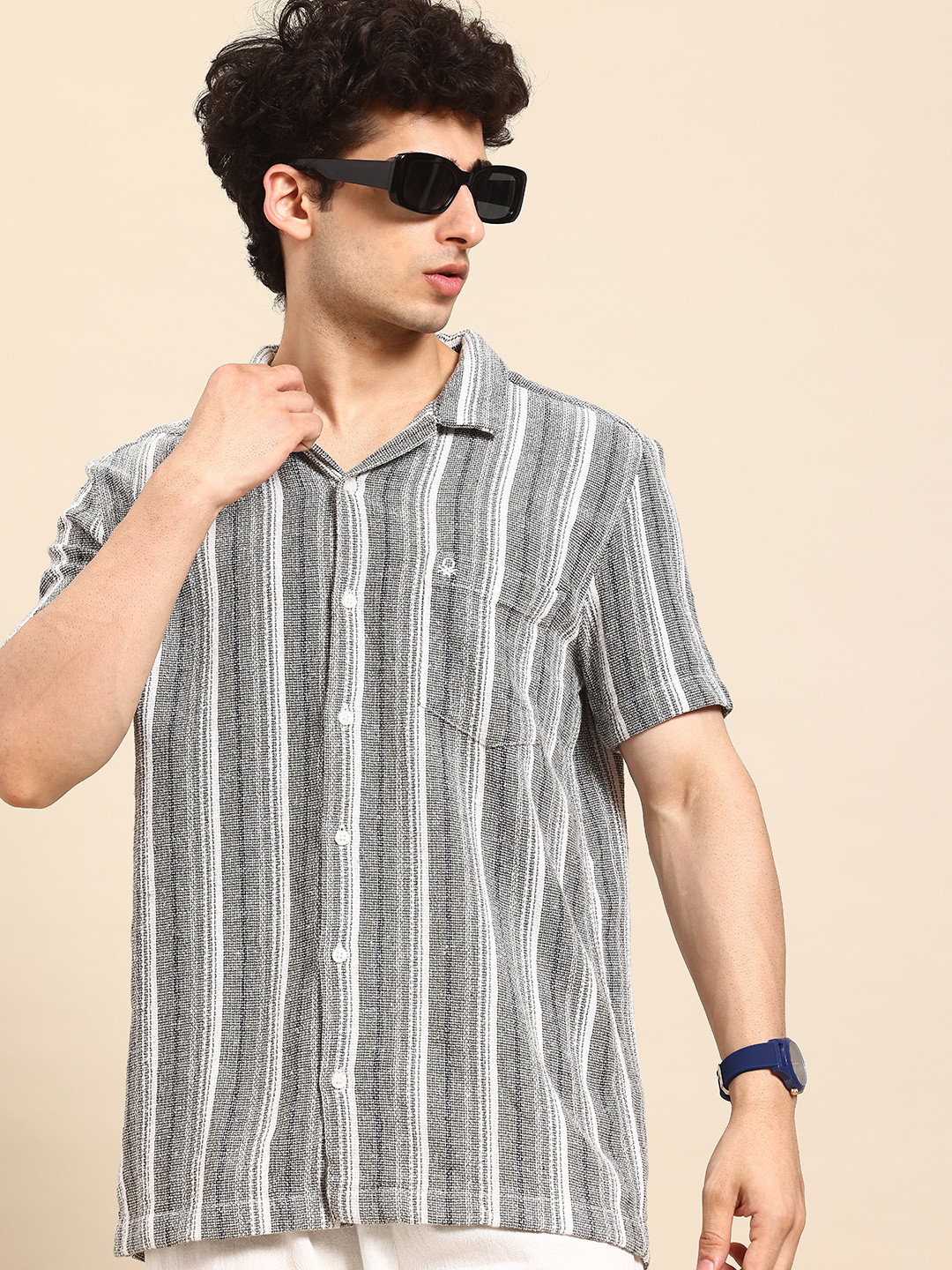 United Colors of Benetton Vertical Self-Stripes Regular Fit Opaque Casual Shirt