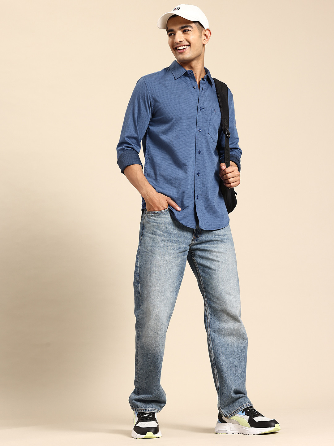 United Colors of Benetton Micro or Ditsy Self-Design Regular Fit Opaque Casual Shirt