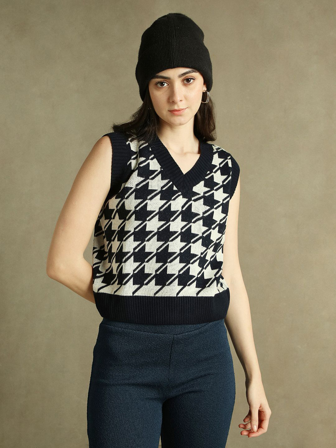 DL Woman Women Checked Sweater Vest