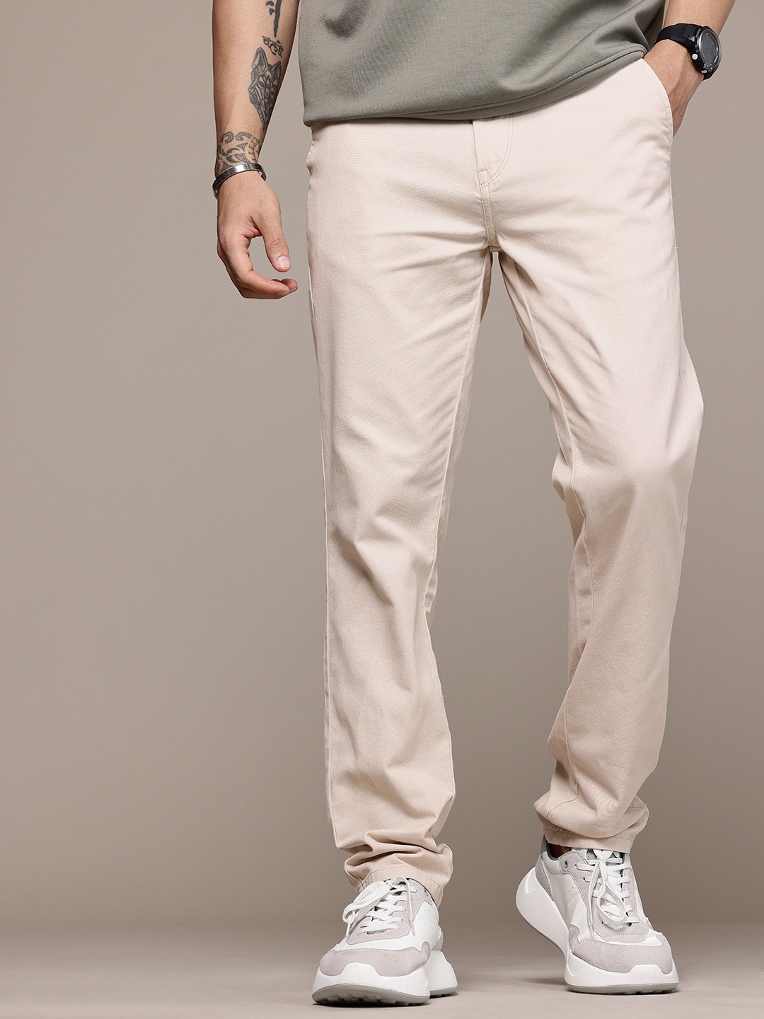 The Roadster Life Co. Men Pure Cotton Chinos Trousers