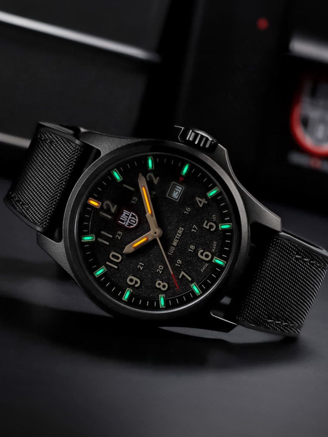 Luminox Men Dial & SS Bracelet Style Straps Analogue Multi Function Watch XL.1970.SET