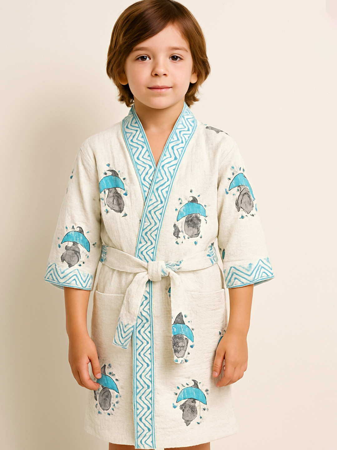 LIVING ROOTS Kids White & Blue Printed Pure Cotton Bath Robe