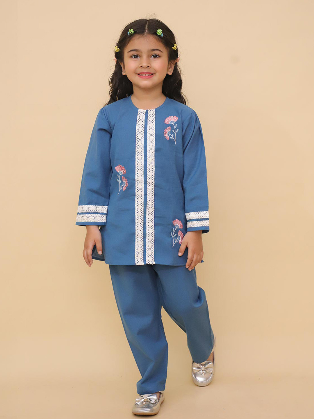 LITTLE GINNIE Girls Floral Embroidered Thread Work Clothing Set