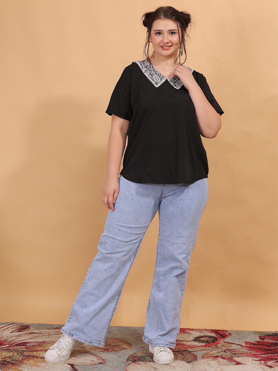 Qurvii+ Plus Size Peter Pan Collar Crepe Top