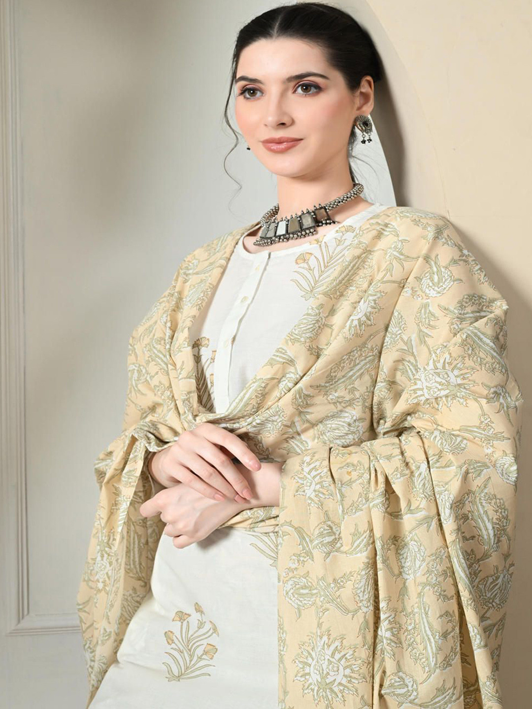 TOP 30 Round Neck Floral Printed Cotton Straight Kurta with Trousers & Dupatta