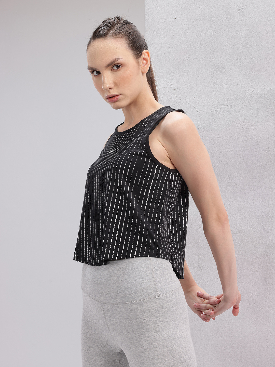 HRX by Hrithik Roshan Vertical Stripes Rapid-Dry Training Tank T-shirt