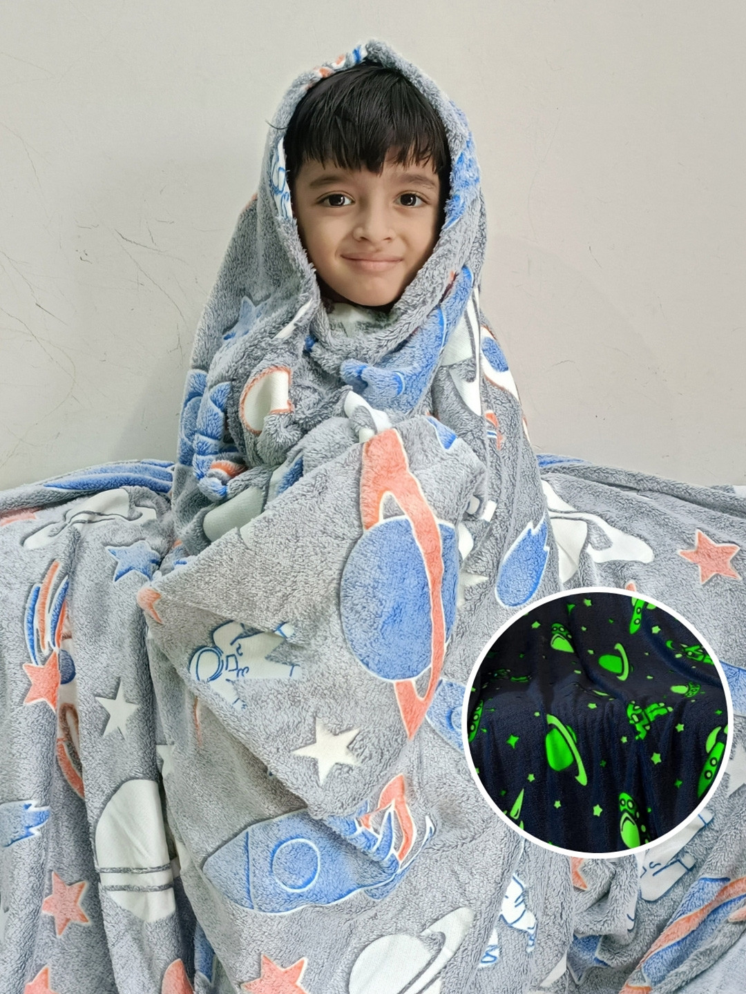 Famyo Kids Glow in The Dark Rocket 220 GSM Queen Size Blanket