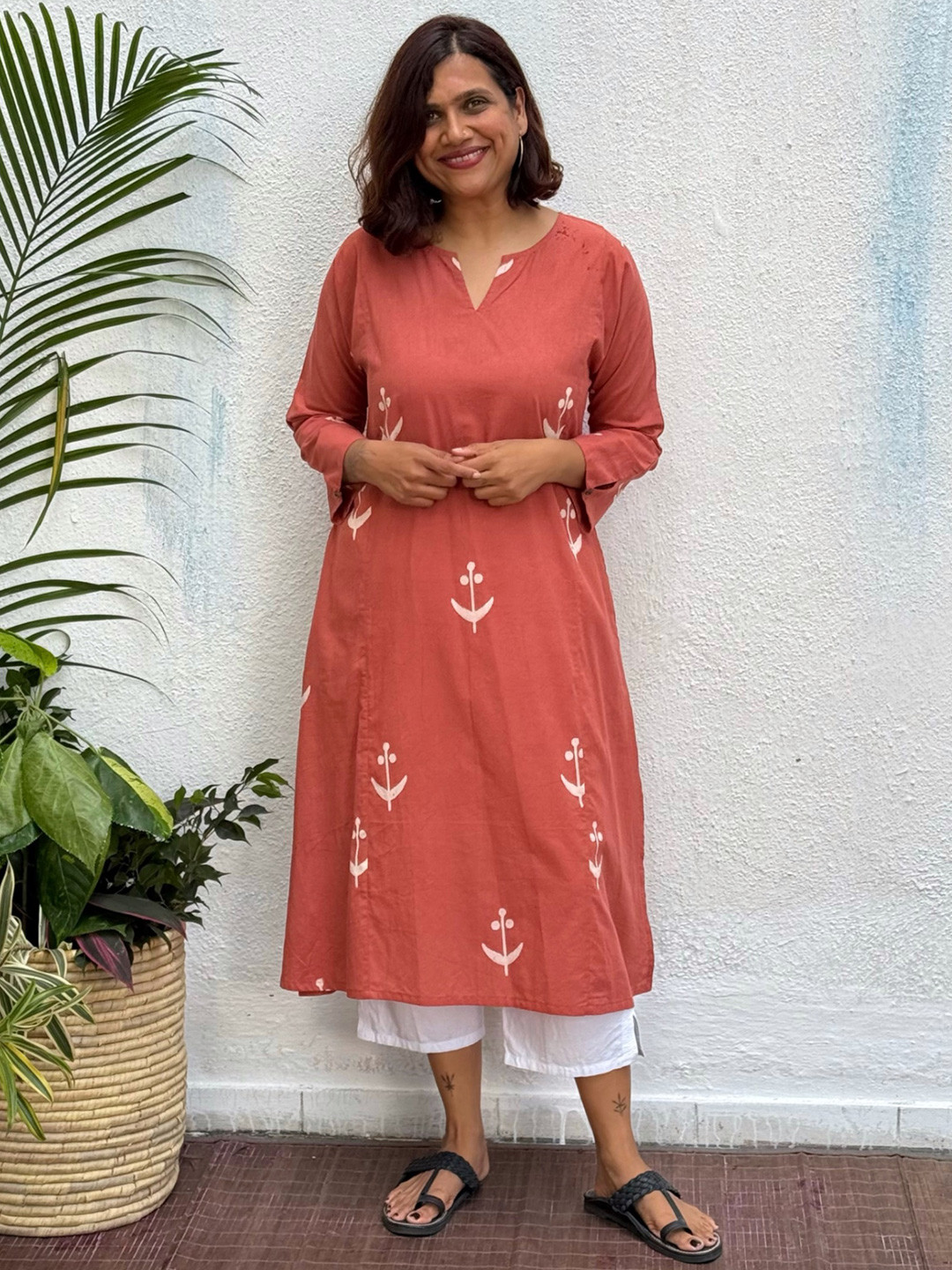 Chidiyaa Shama Floral Block Printed Pure Cotton Straight Kurta